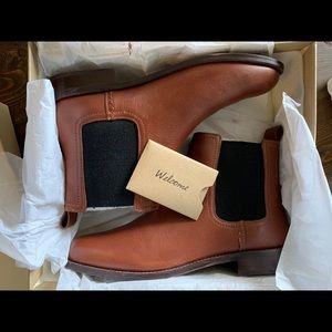 ED by Ellen Degeneres Chelsea boots